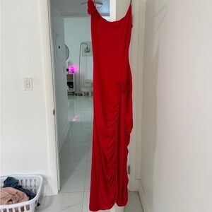 Nevaeh Rose Midi Dress- Red